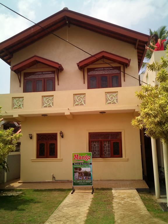 Hotel Yoho Mango House Negombo Esterno foto
