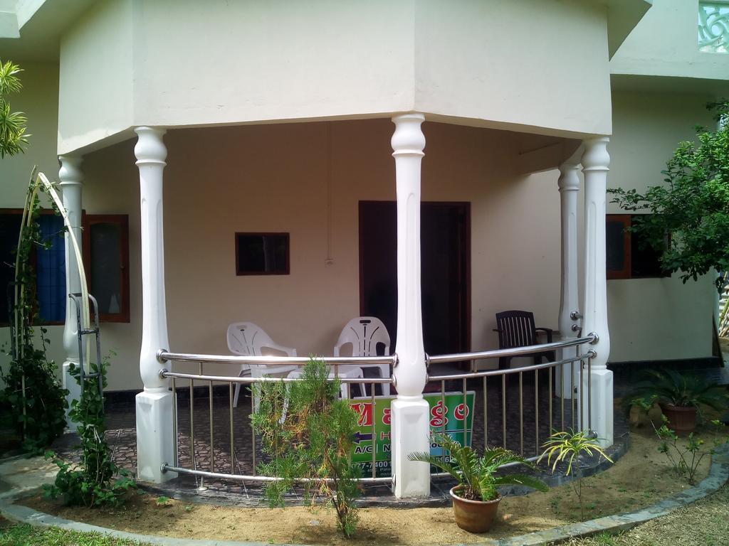 Hotel Yoho Mango House Negombo Esterno foto