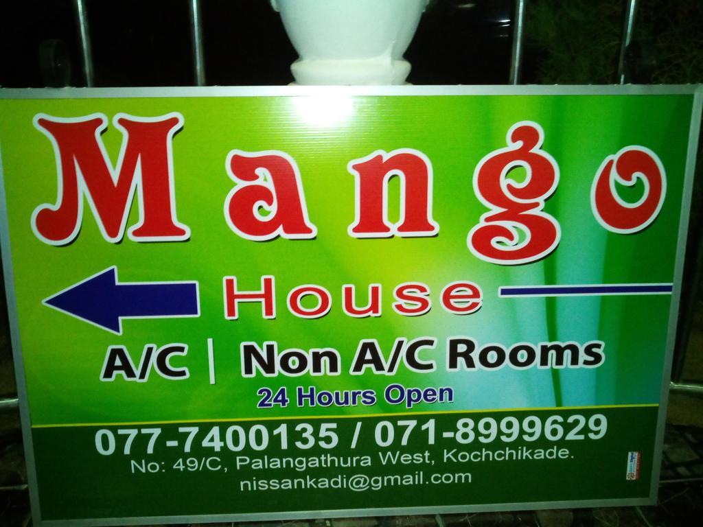 Hotel Yoho Mango House Negombo Esterno foto