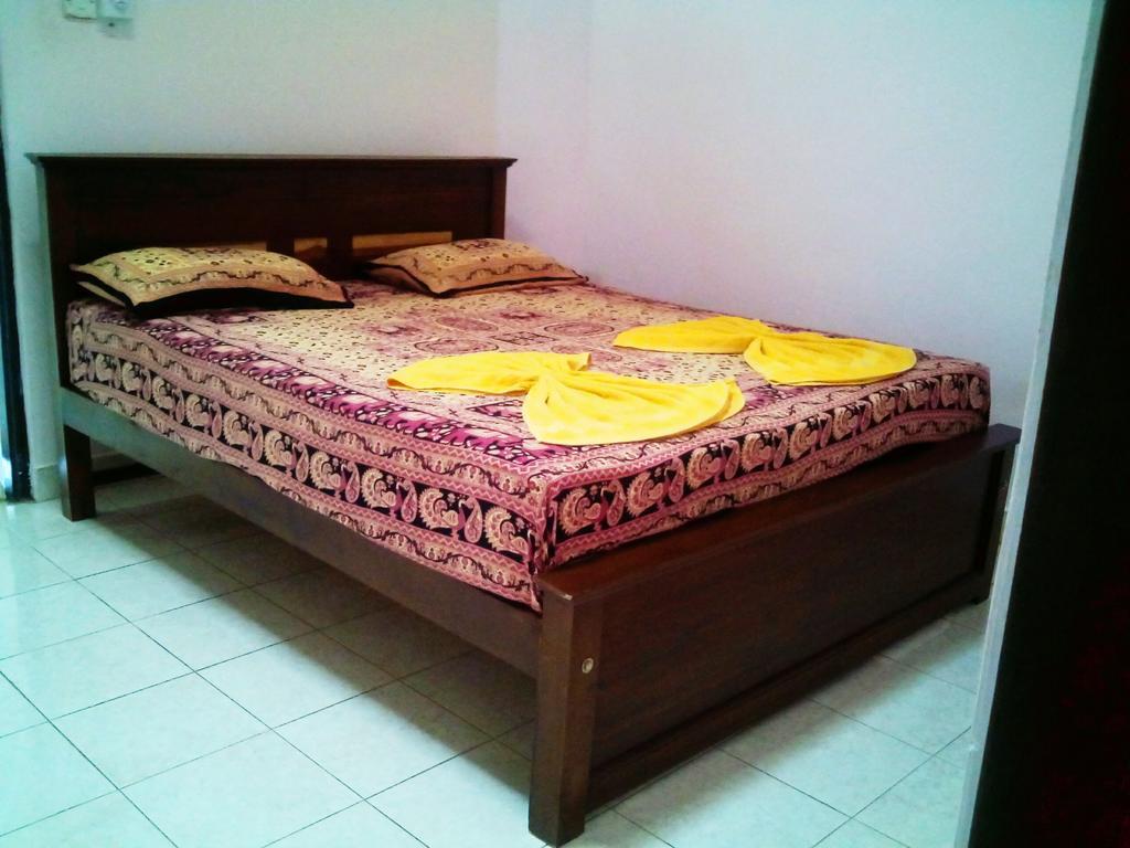 Hotel Yoho Mango House Negombo Esterno foto
