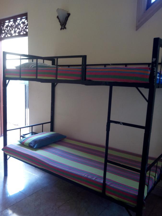 Hotel Yoho Mango House Negombo Esterno foto